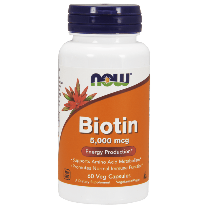 Suplemento Biotina 5000 mcg NOW Foods para salud del cabello y uñas.